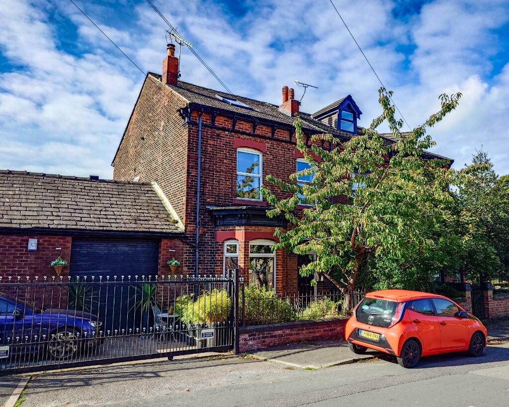 4-bed terraced on Sheffield Road, Hyde, Greater Manchester, SK14, £249,000
