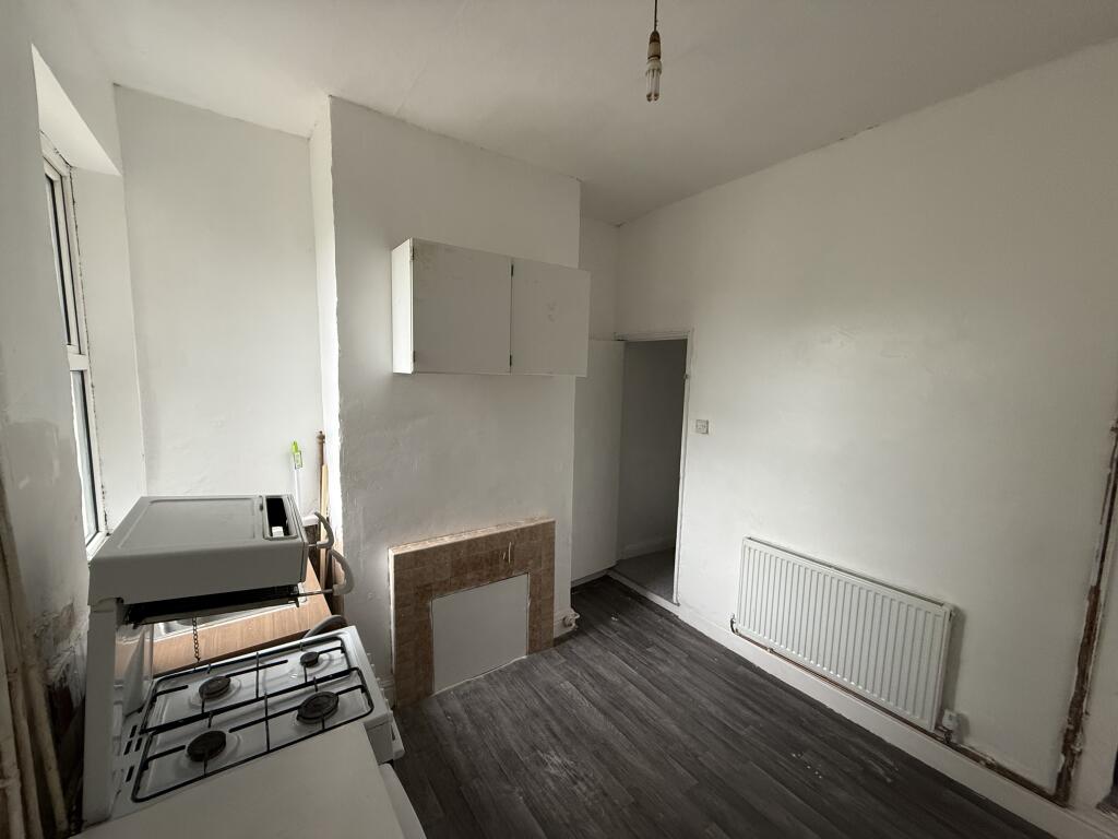 House in Nottingham - View 4