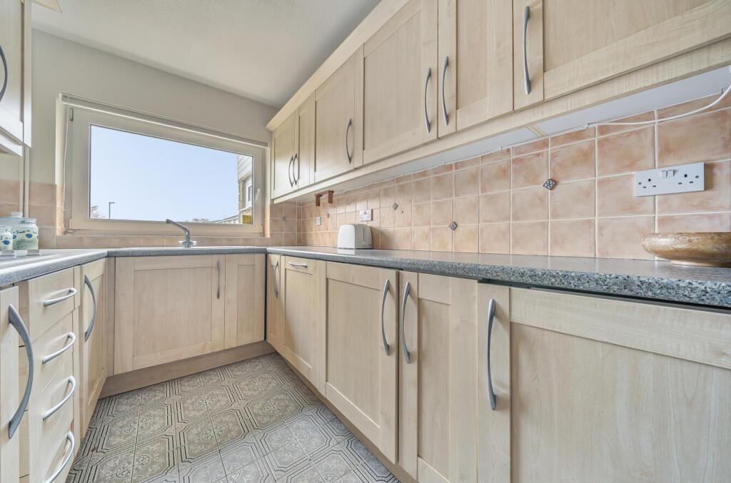 House in Milton Keynes, Wilshamstead - View 5