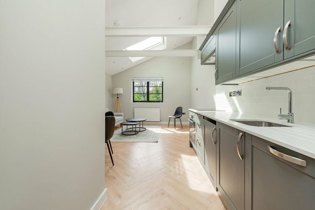 Fordwych Road, London, NW2 photo 2