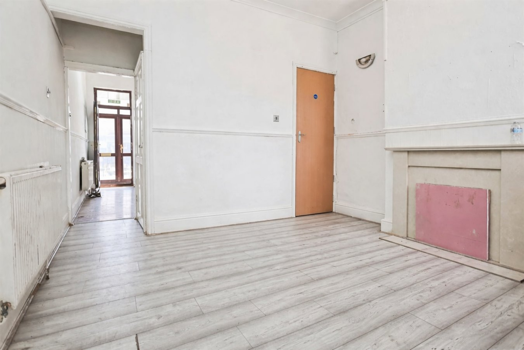 Additional image 2 of Woodall Rd- 5 Bed Investment, Birmingham, B6