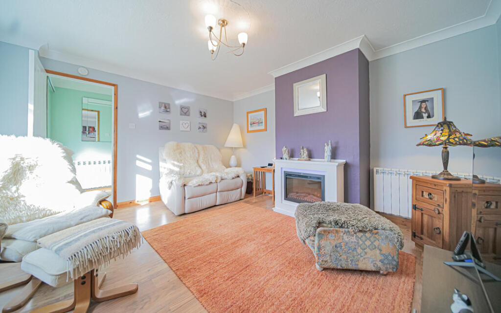 Arden Close, Melksham photo 5