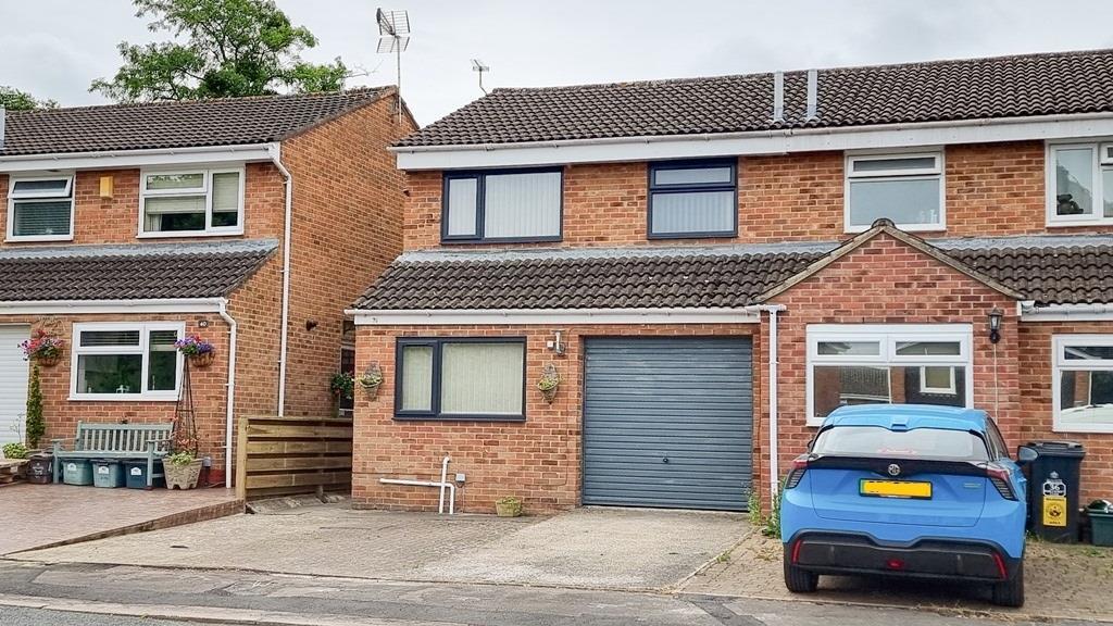 Main image of property: Barleycroft, St Leonards Park