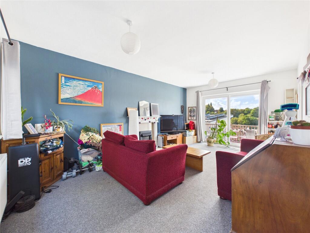 House in Bristol, Crew's Hole, St George - View 4