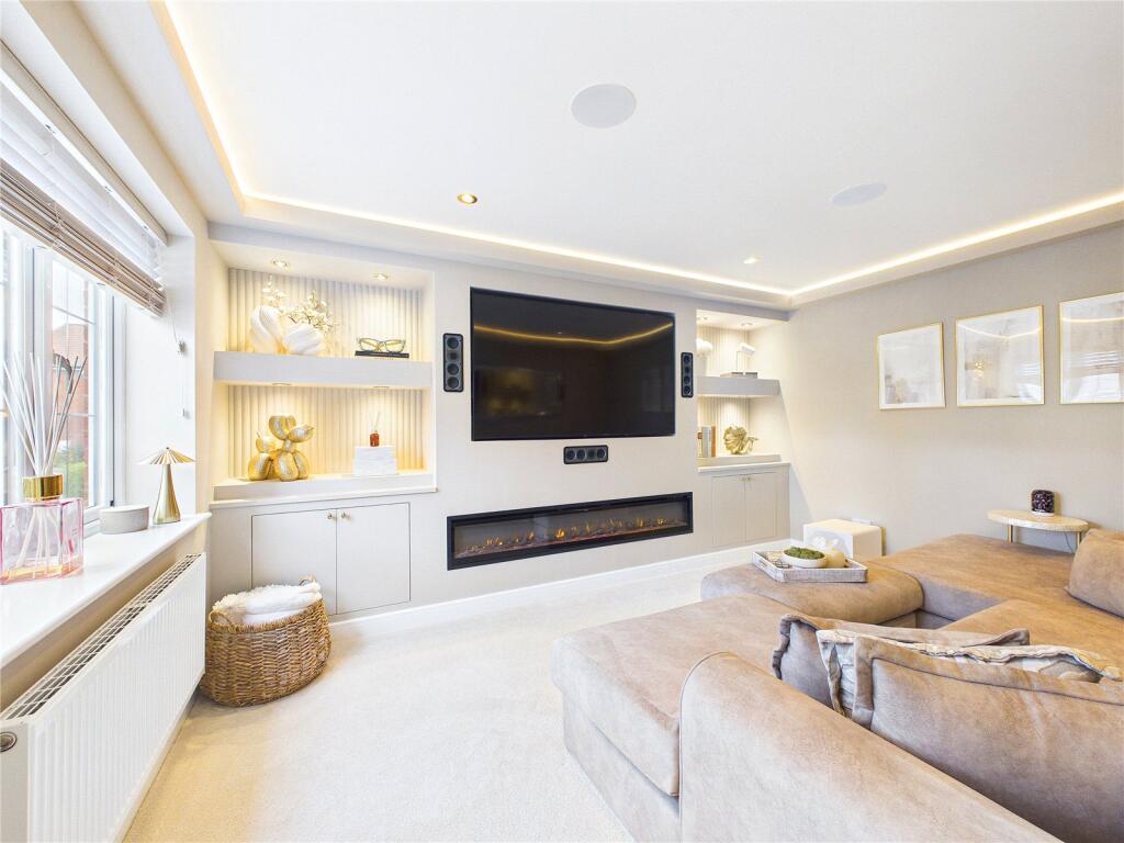 House in Worcester - View 3
