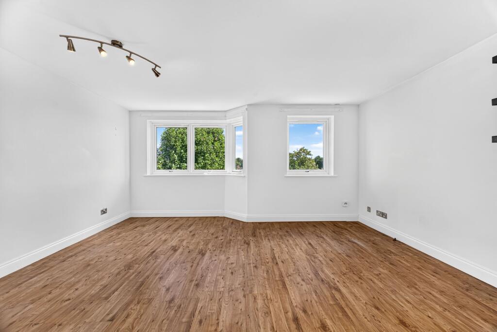 Apartment in Kingston upon Thames, Surbiton - View 3