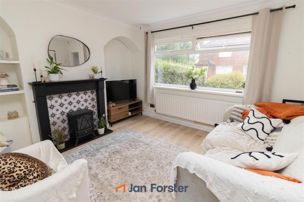 House in North Tyneside, Seaton Forrest, Seaton Burn - View 2