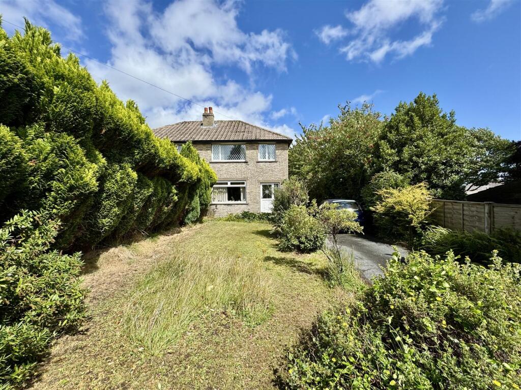 Main image of property: Slaithwaite Road, Meltham, Holmfirth, HD9 5PJ