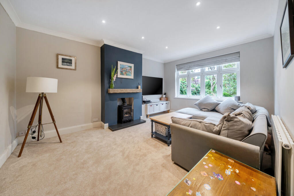House in London, Avery Hill - View 2