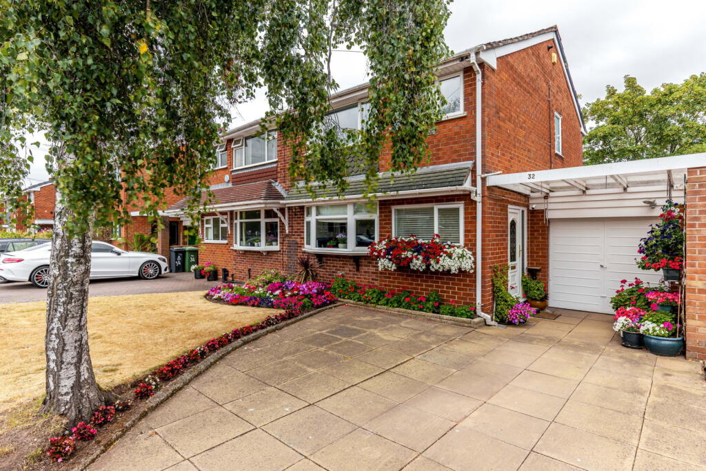 Main image of property: Stonehouse Avenue, Willenhall, WV13 1AP
