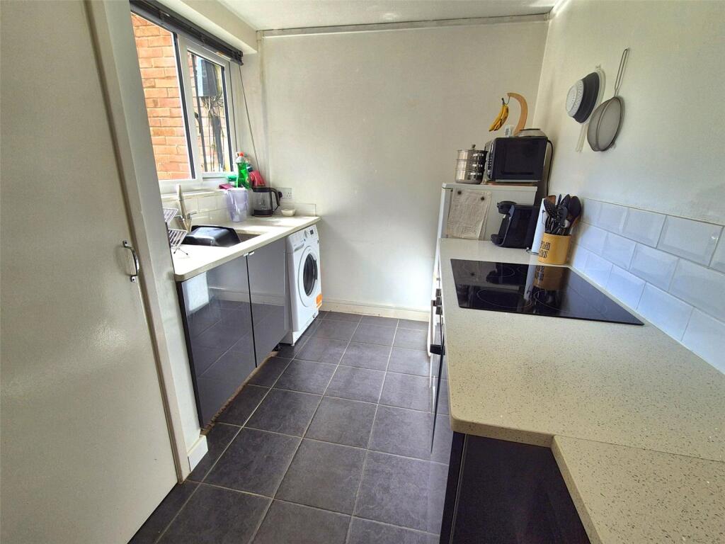Apartment in Coventry - View 3