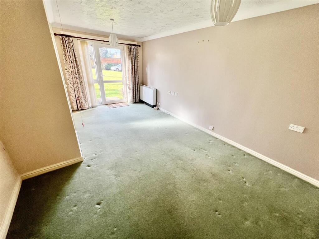 Additional image 5 of Stratford Road, Hall Green, Birmingham