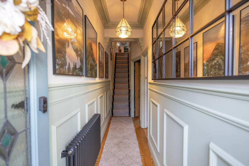 Victoria Drive, Sale, M33 photo 2