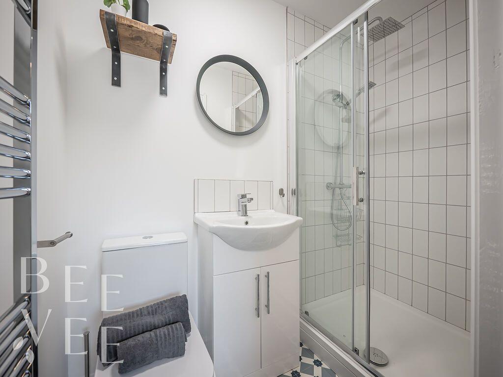 374 High Street, Smethwick, West Midlands, B66 3PJ - More
