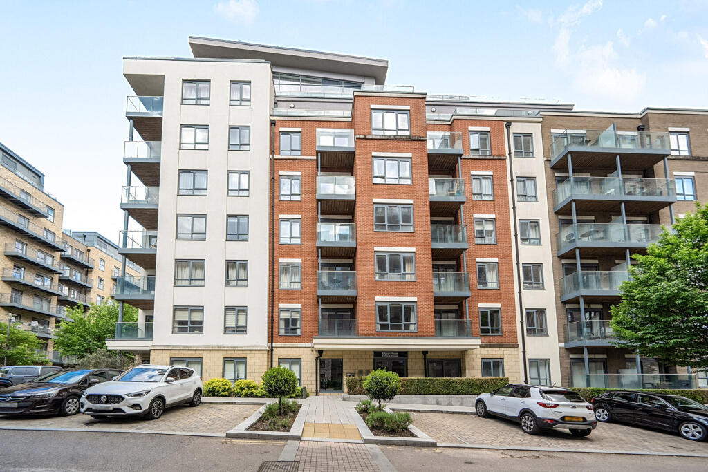 Main image of property: East Drive, Colindale, London, NW9