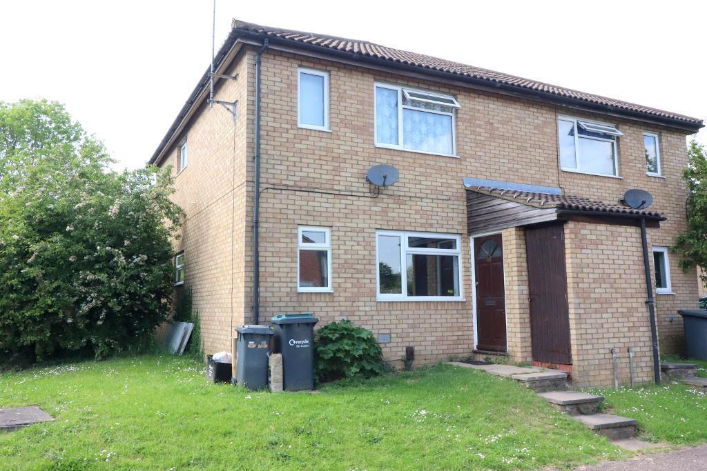 Main image of property: Repton Close, Luton, Bedfordshire, LU3 3UP
