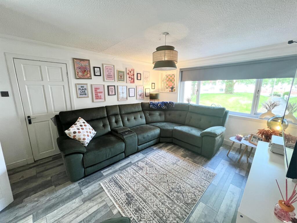 10 Treesbank, Kilwinning, KA13 6LY - View 3