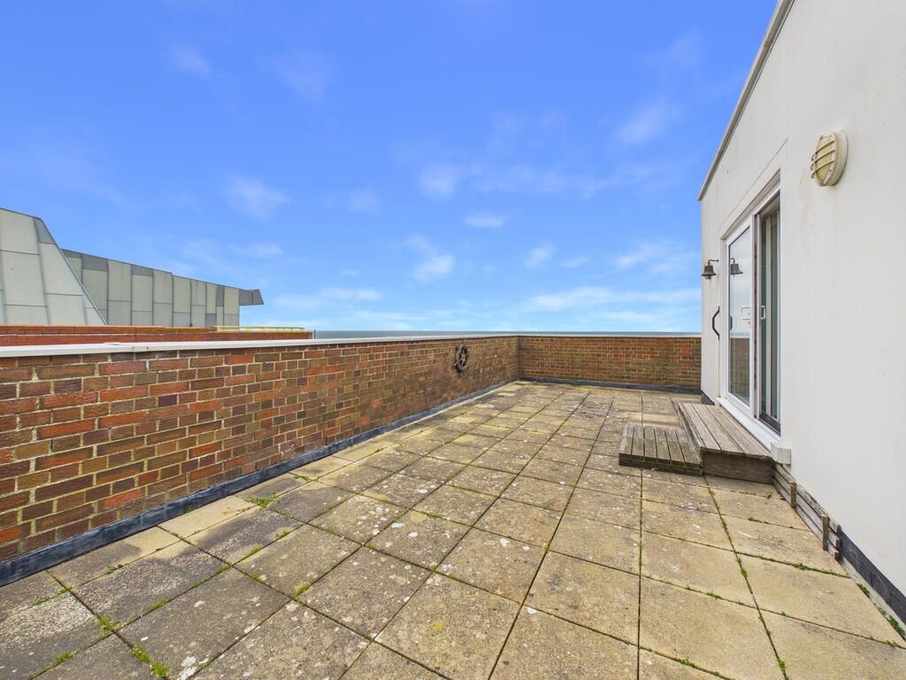 Main image of property: West Parade, Worthing, BN11 3RA