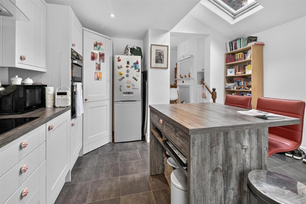 House in York - View 4