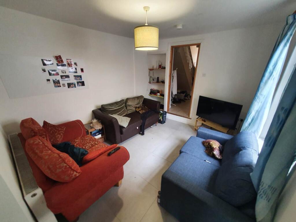 House in Cardiff, Maindy, Cathays - View 5