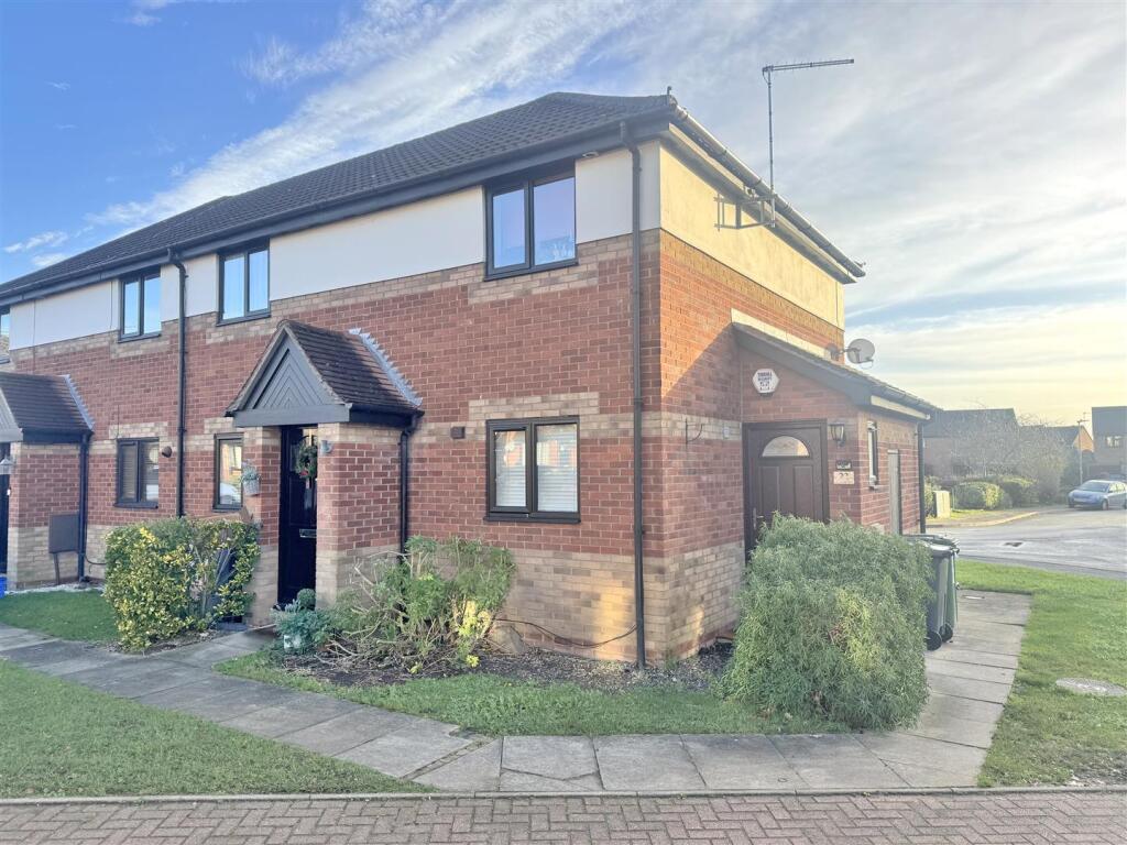 Main image of property: Hollybush Way, Cheshunt