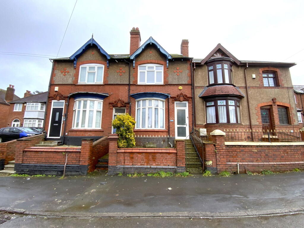 HALESOWEN, Long Lane