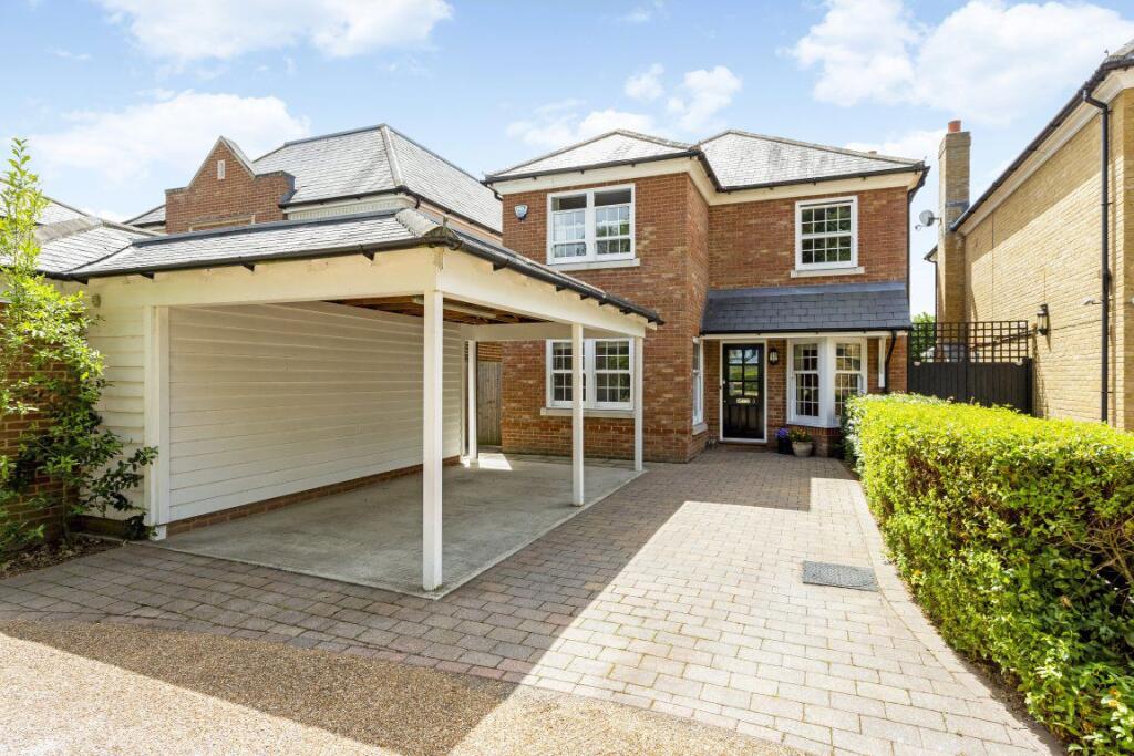 Main image of property: Beechwood Close, East Peckham TN12 5BF