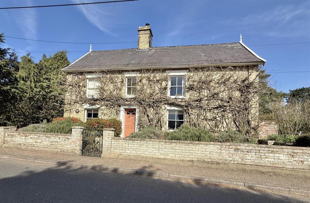 Main image of property: Brockdish