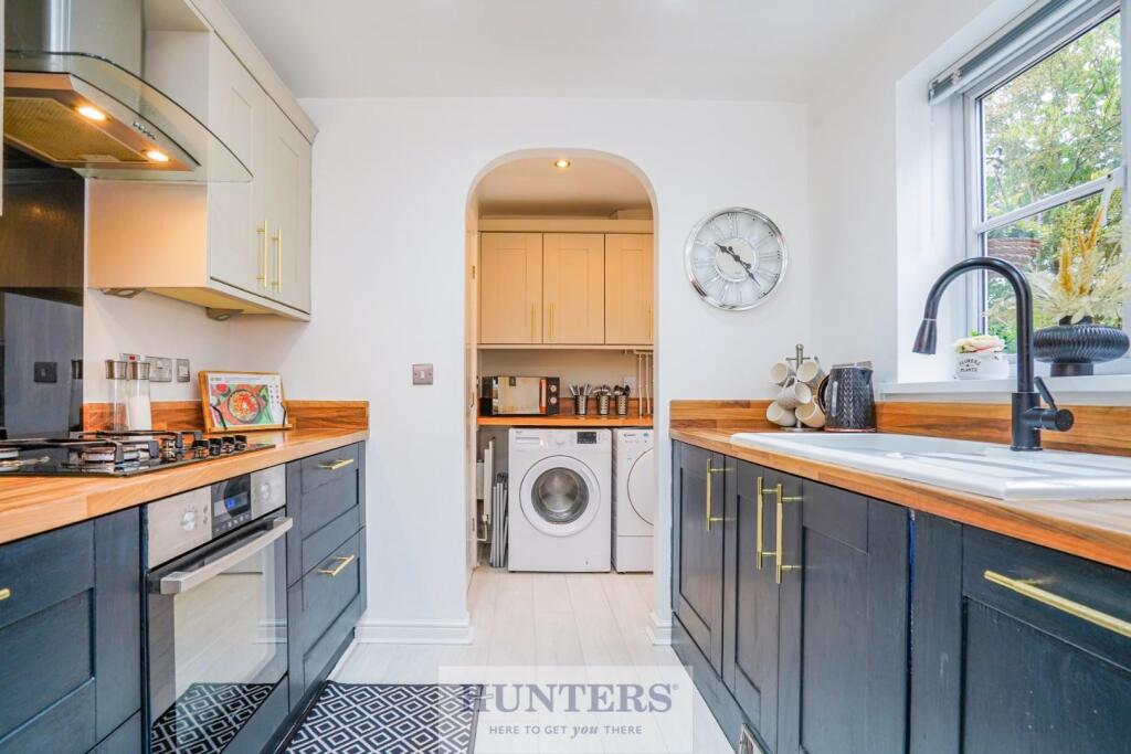 House in Wakefield, Glasshoughton - View 5