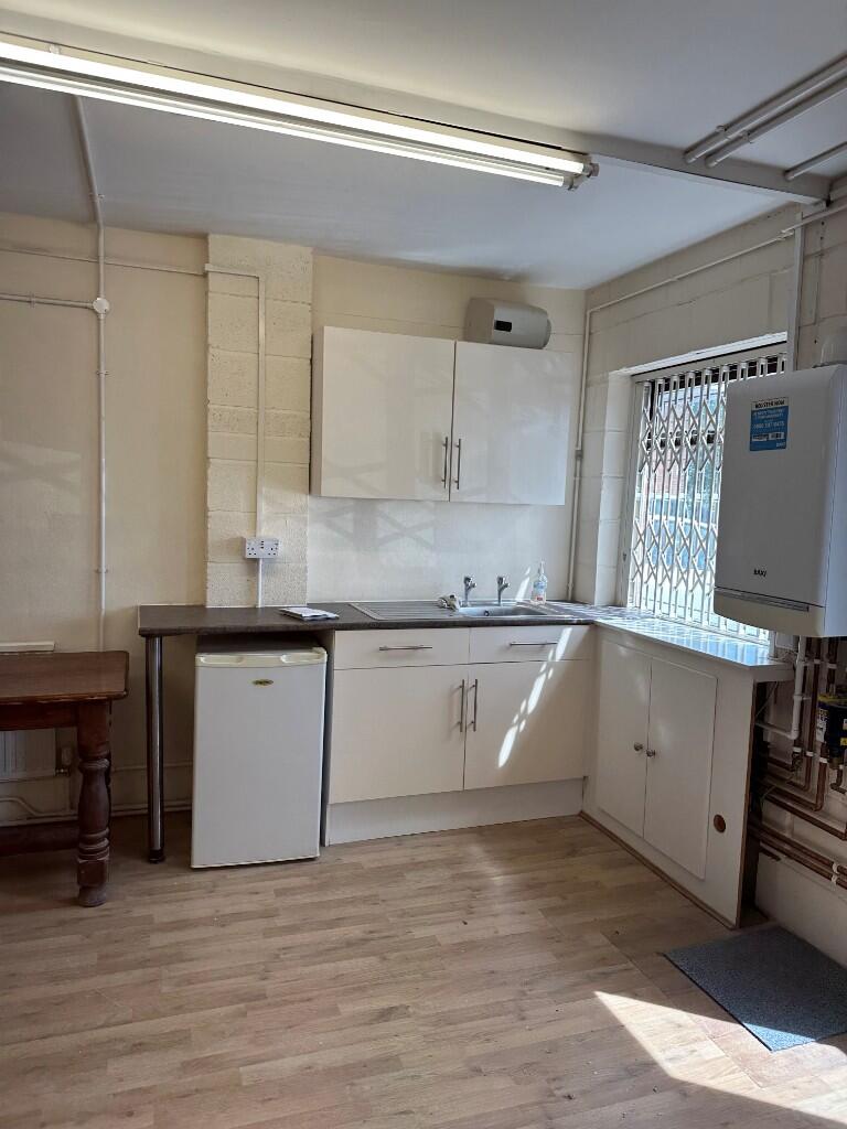 Main image of property: 15 Albury Close, Reading, Berkshire, RG30