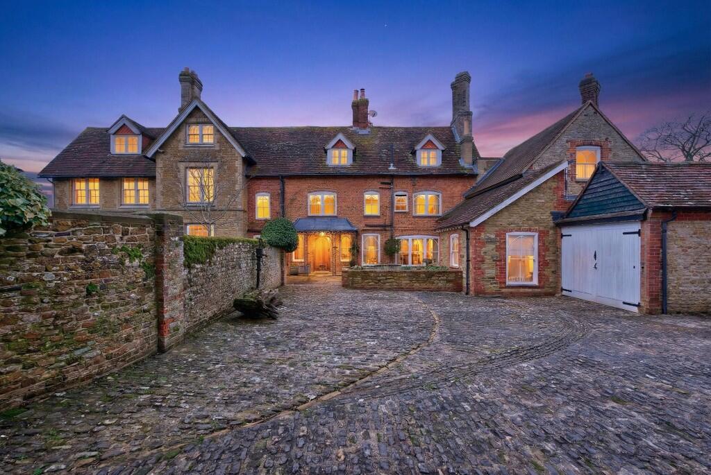 Main image of property: The Street, Farnham, Surrey, GU10