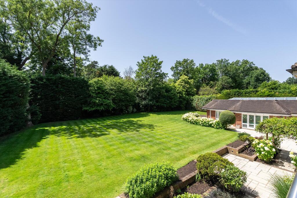 House in Kingston upon Thames - View 3