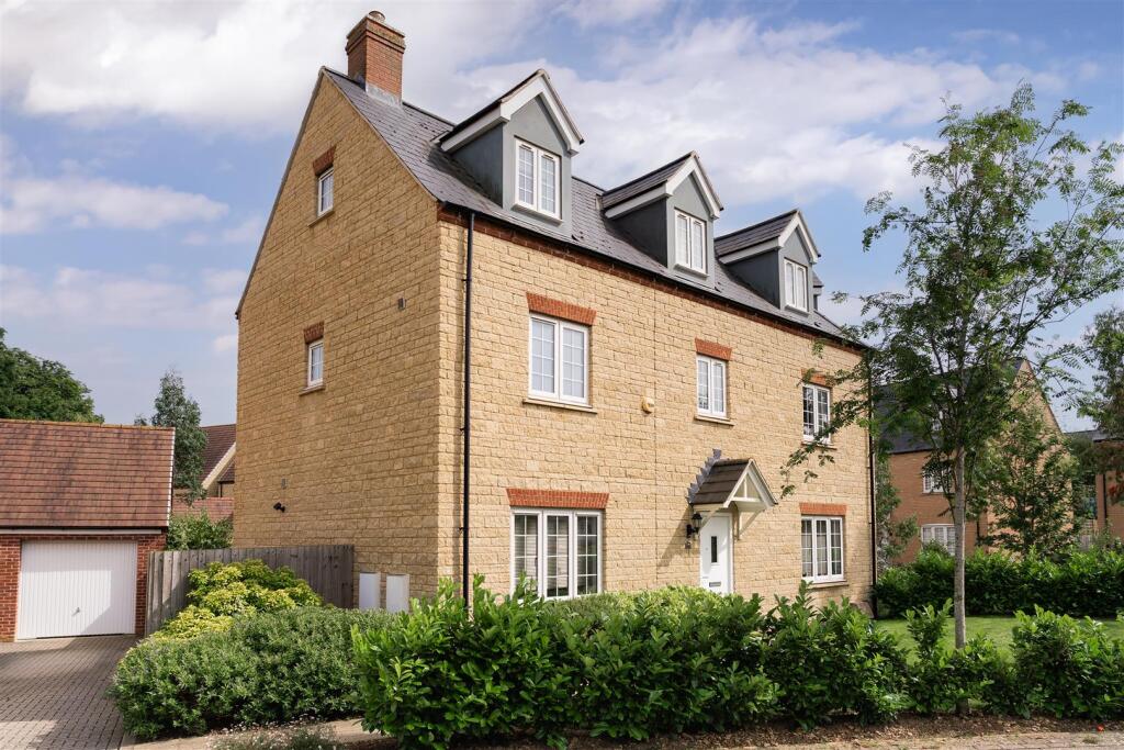 Main image of property: Redcar Road, Bicester