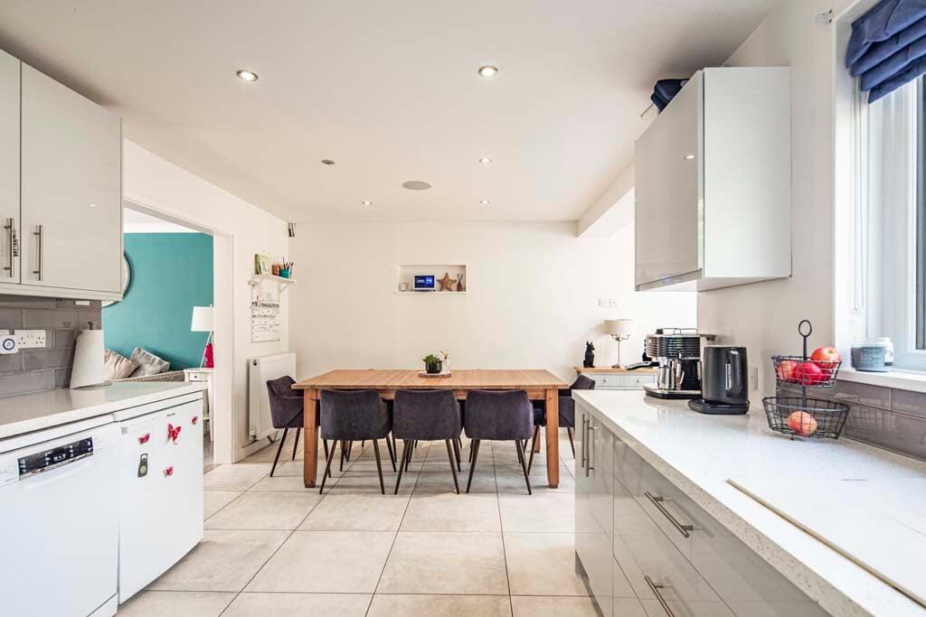 48 West Chiltern, Woodcote photo 3
