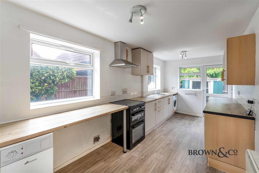 Pine Cottage, Everton, Doncaster, South Yorkshire DN10 5AR photo 2