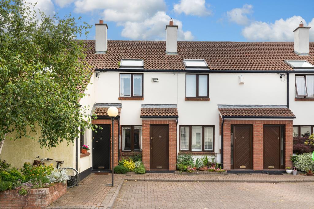 Main image of property: 55 Park Court, Sandymount, Dublin 4, D04 XT71