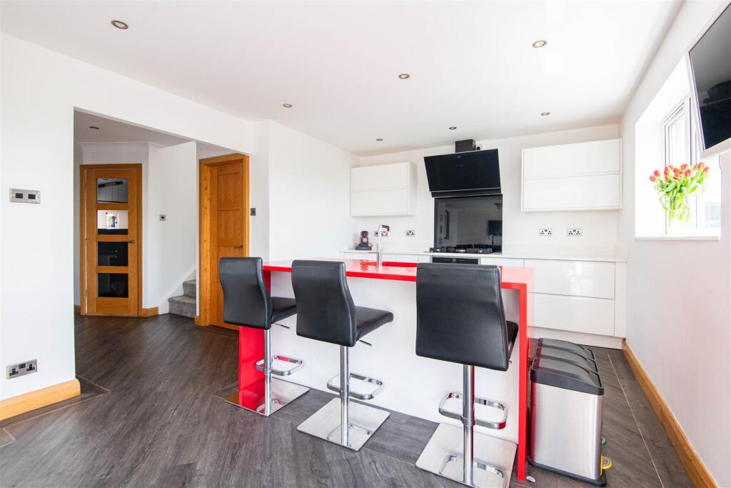 House in Chorley, Whittle Springs, Whittle le Woods - View 3