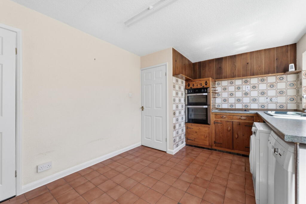 Birchwood Drive, Skegby,Sutton-in-Ashfield - View 3