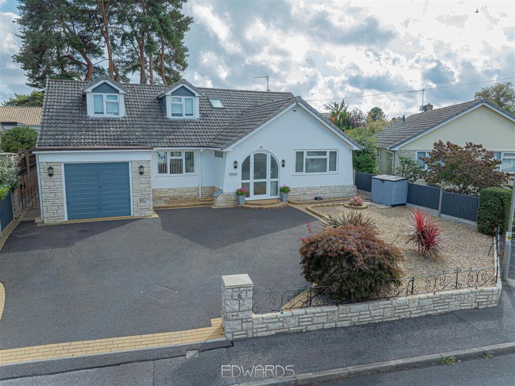 Wincombe Close, Ferndown