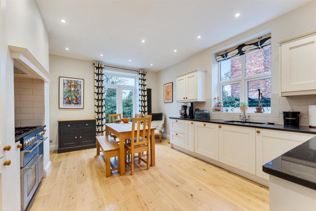Arran Avenue, Sale photo 3