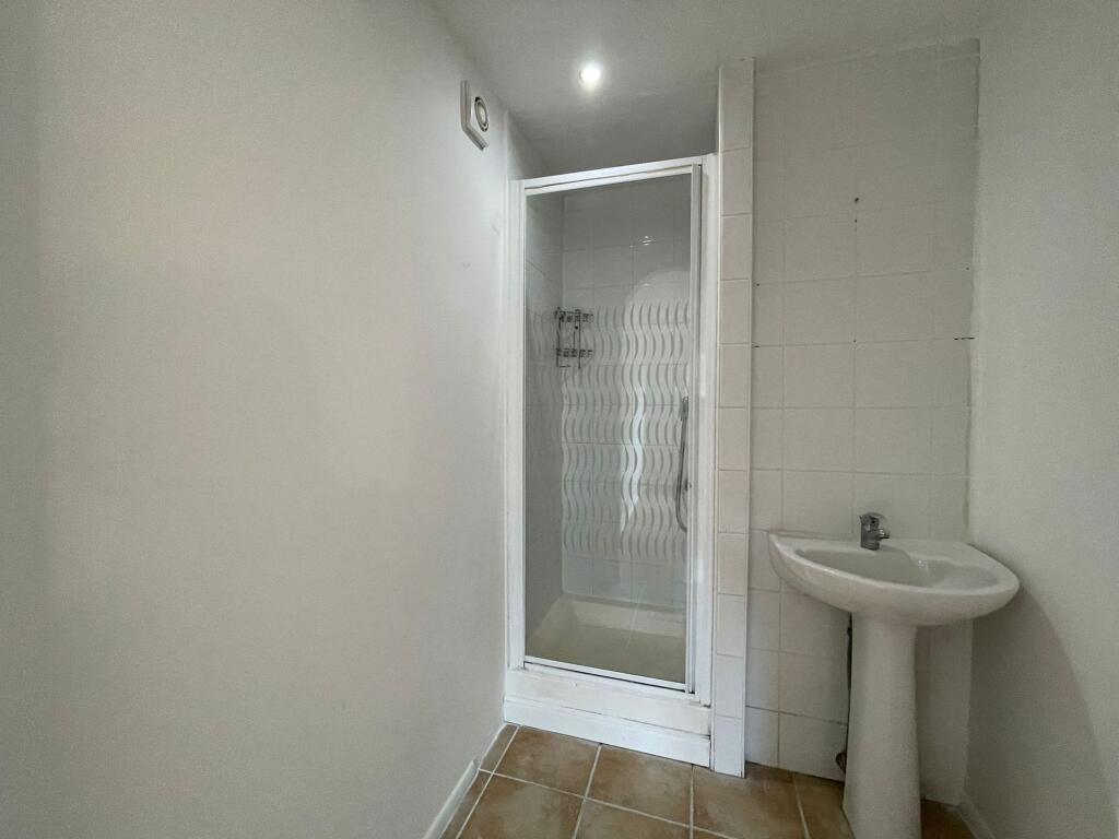 Pavilion Way, Edgware, HA8 photo 5