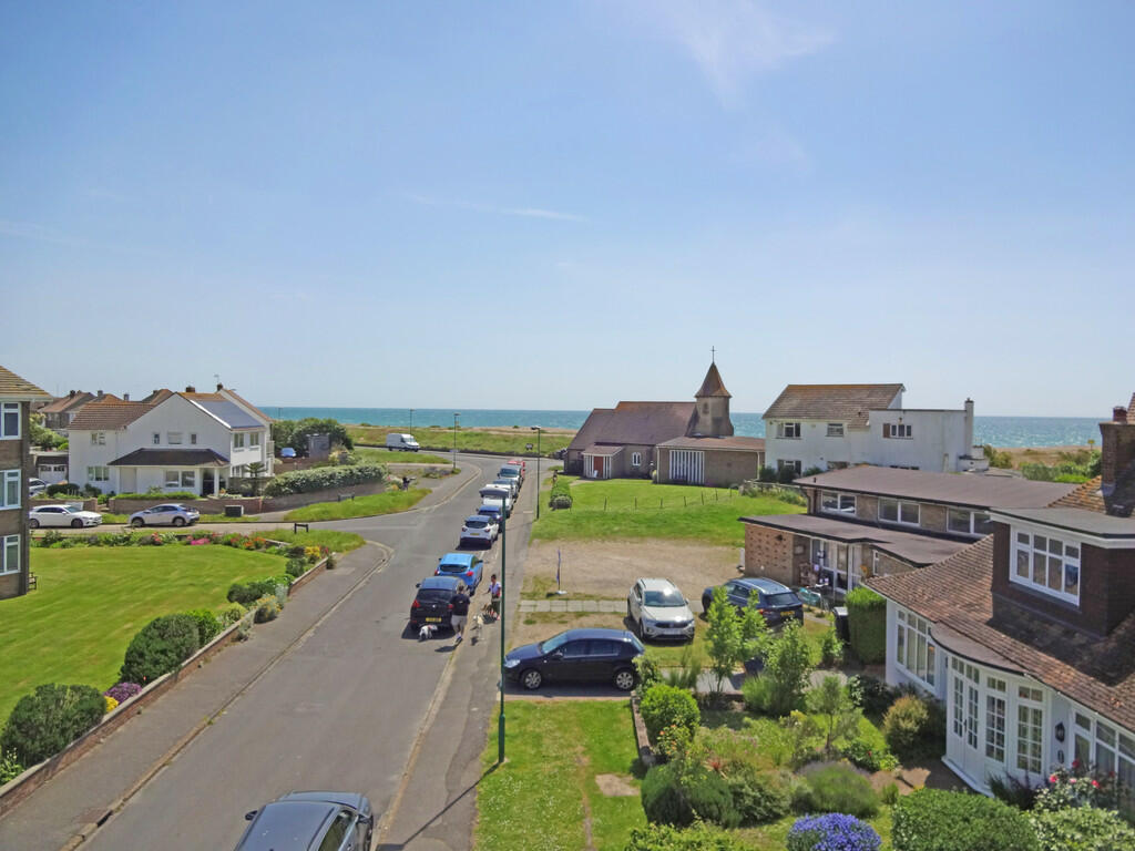 Kings Walk, Shoreham-by-Sea photo 2