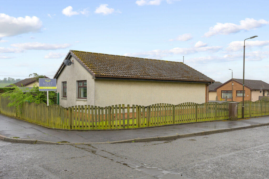 Main image of property: Coneypark Place, Banknock FK4 1TZ