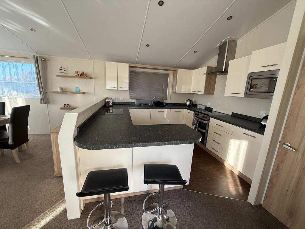Manor Park Holiday Village Manor Road, Hunstanton, Norfolk, PE36 photo 2