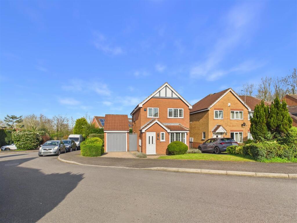 Main image of property: Greenford Close, Nuthall, Nottingham
