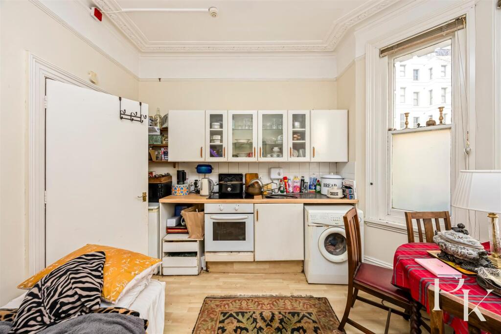 Apartment in Brighton, Brunswick - View 6