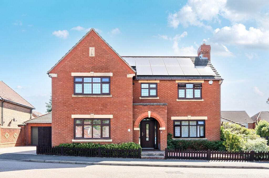 Main image of property: Garner Drive, East Malling, West Malling, Kent, ME19 6NF