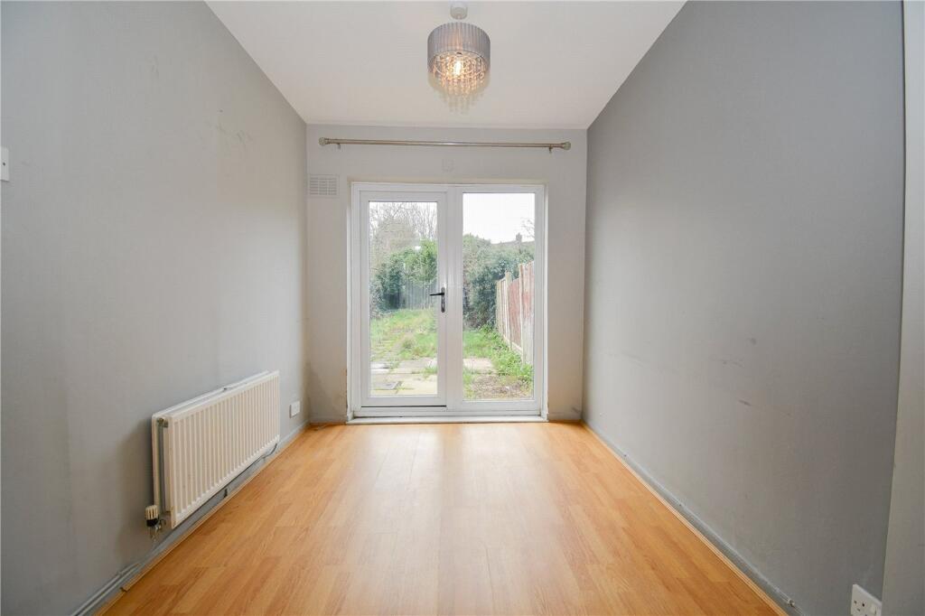 Pemberton Road, Woodchurch, Wirral photo 3