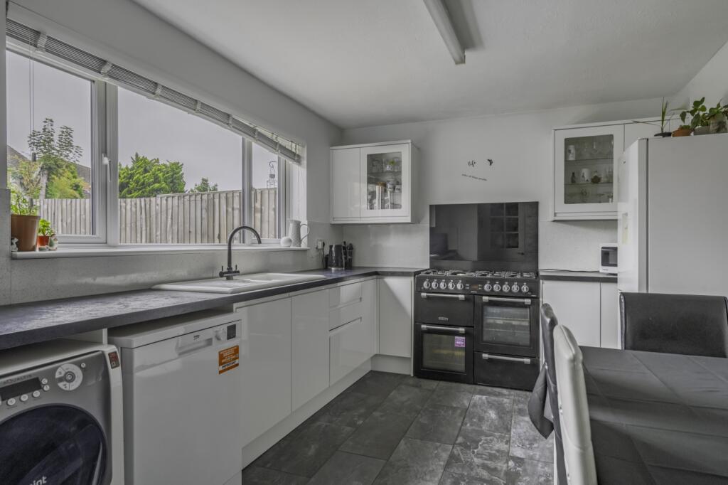 House in Swindon - View 3