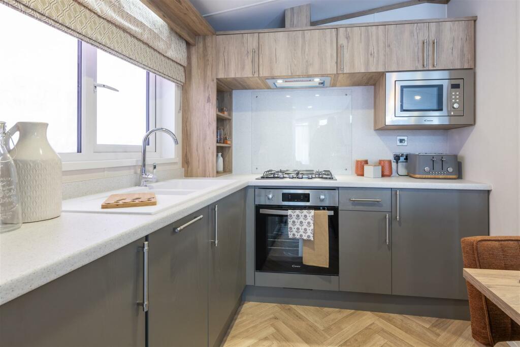 Boat Lane, Bleasby, Nottingham - View 3